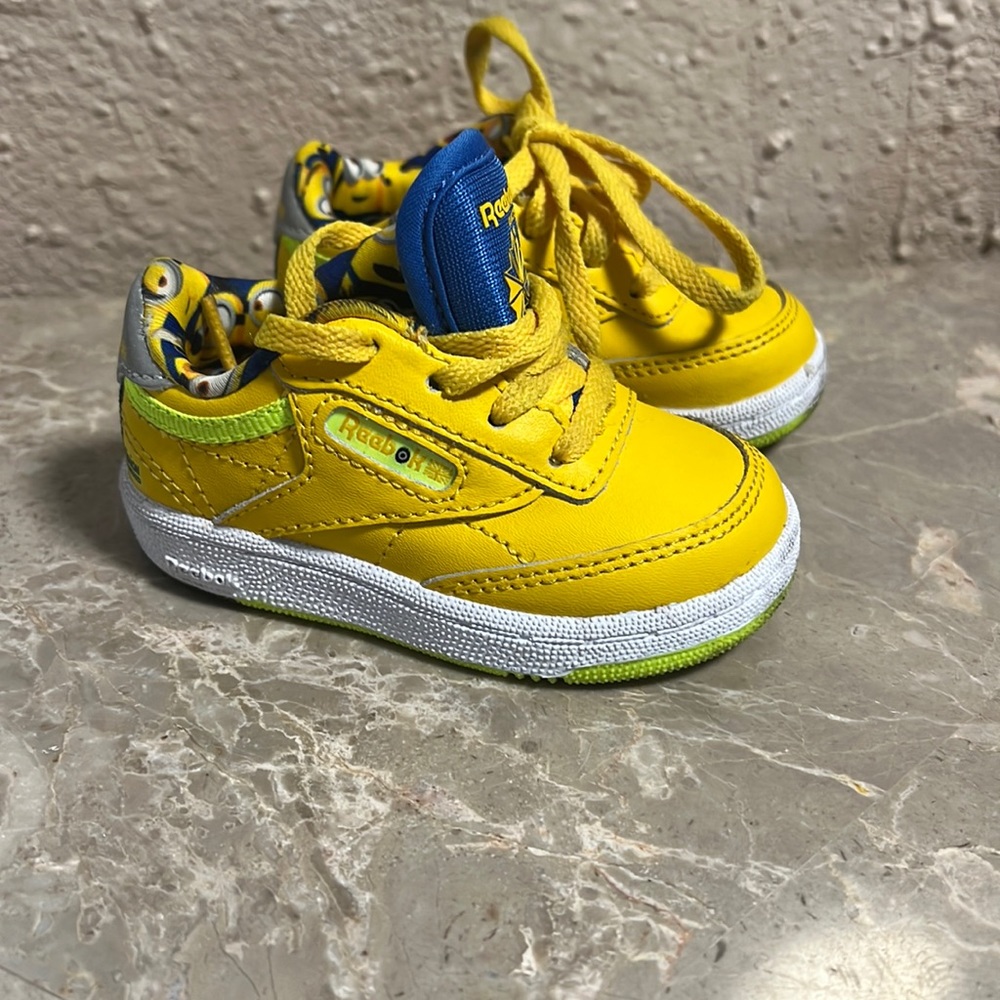 Reebok minios edition size 3 infants